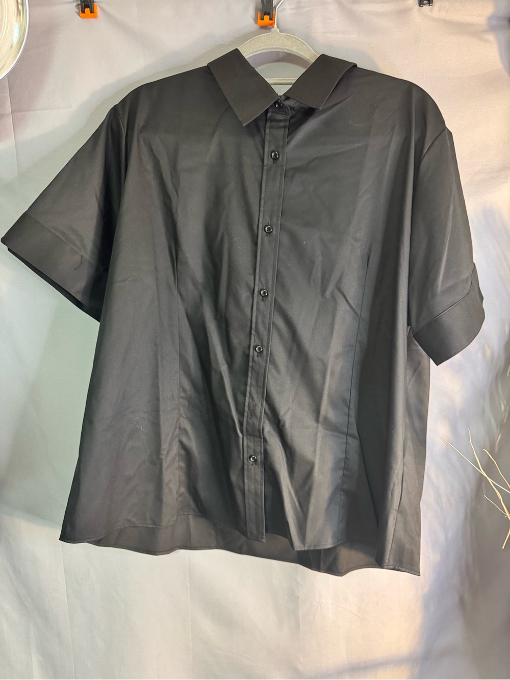 Women's Black Short-Sleeve Button-Down Shirt